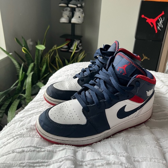 Jordan | Shoes | Jordan Mid Red White And Blue | Poshmark